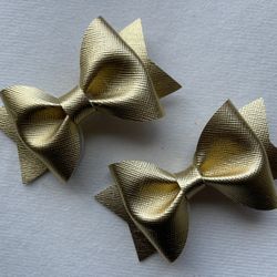 Pigtail Bows