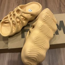Adidas Yeezy 450 Slide Cream Size 10