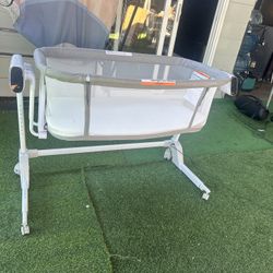 Baby Crib Bassinet $80
