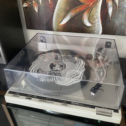 MINT CONDITION TECHNICS SL-B5 FULLY AUTO BELT-DRIVE TURNTABLE w/ AUDIO-TECHNICA STYLUS 