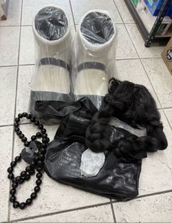 Skeleton Halloween Accessories (For a 12 Feet Skeleton)