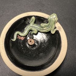 Handmade Frog Water Fountain Spout Ceramic Bowl Black Glaze Pottery, 4”