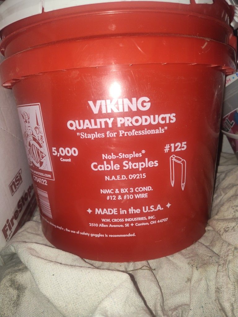 Viking Cable Staples