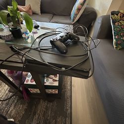 PS4 Slim 