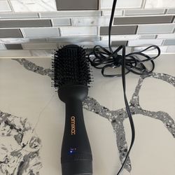 Amika dry brush