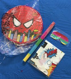 Spider-Man Piñata ,Tablecloth
