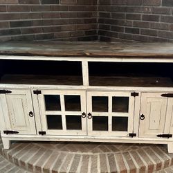 TV Console 60”L x 19.5”D x 3’Tall