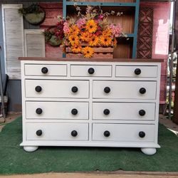 Rustic Farmhouse Solid Wood 9/Drawer Dresser 