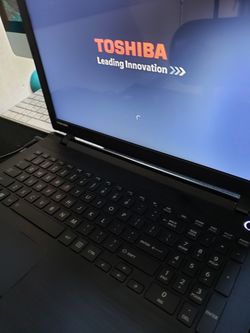 Toshiba Satellite C55D - C5106 Laptop Computer. Windows 10