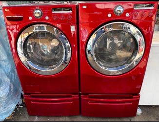 LG. WASHER AND GAS DRYER