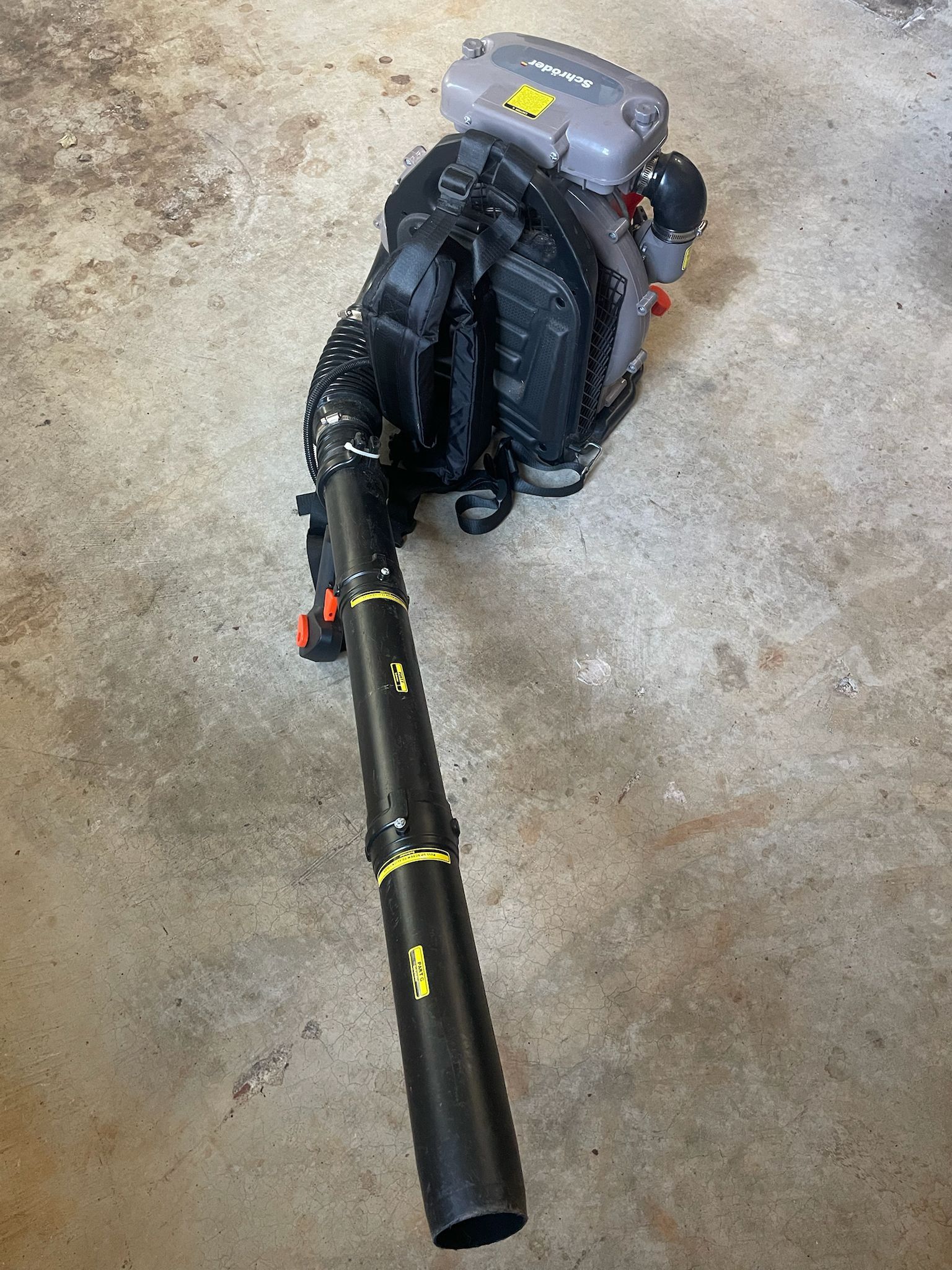Schroder Backpack Gas Leaf Blower