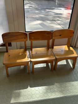 Toddler/infant wooden chairs
