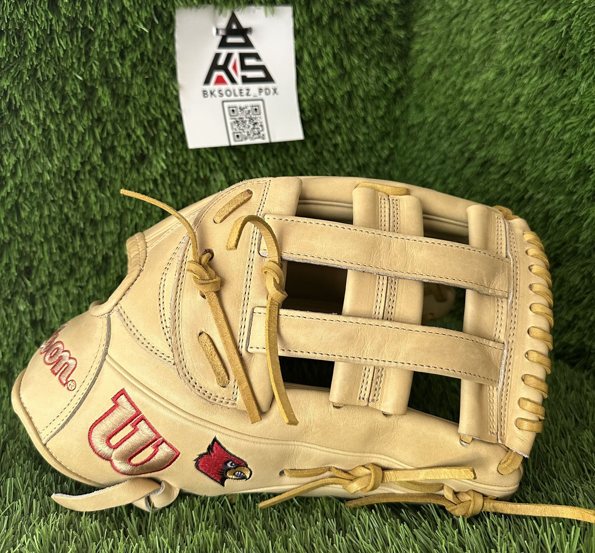 Wilson A2000 College 12.75 Glove
