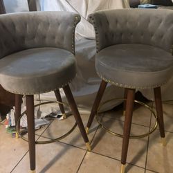 Brand New Barstools (2)