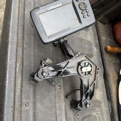 Fish Finder, Lowrance 