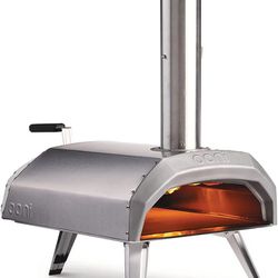 Ooni Karu 12 Multi-Fueled Pizza Oven