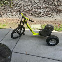 Razor DXT Drift Trike