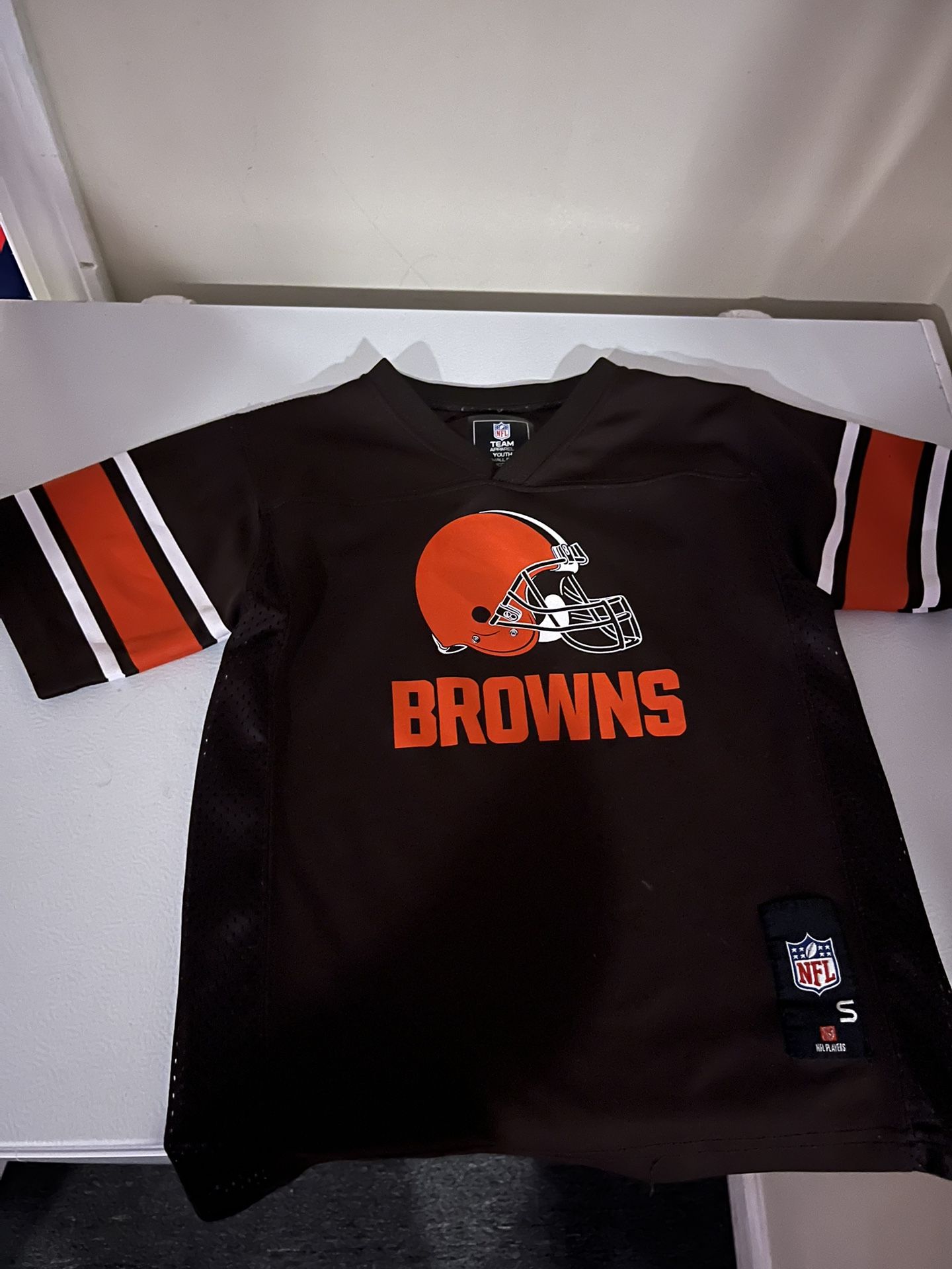 Kids Cleveland browns Jersey Size 5/6 
