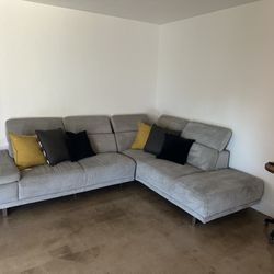 Sectional Couch 