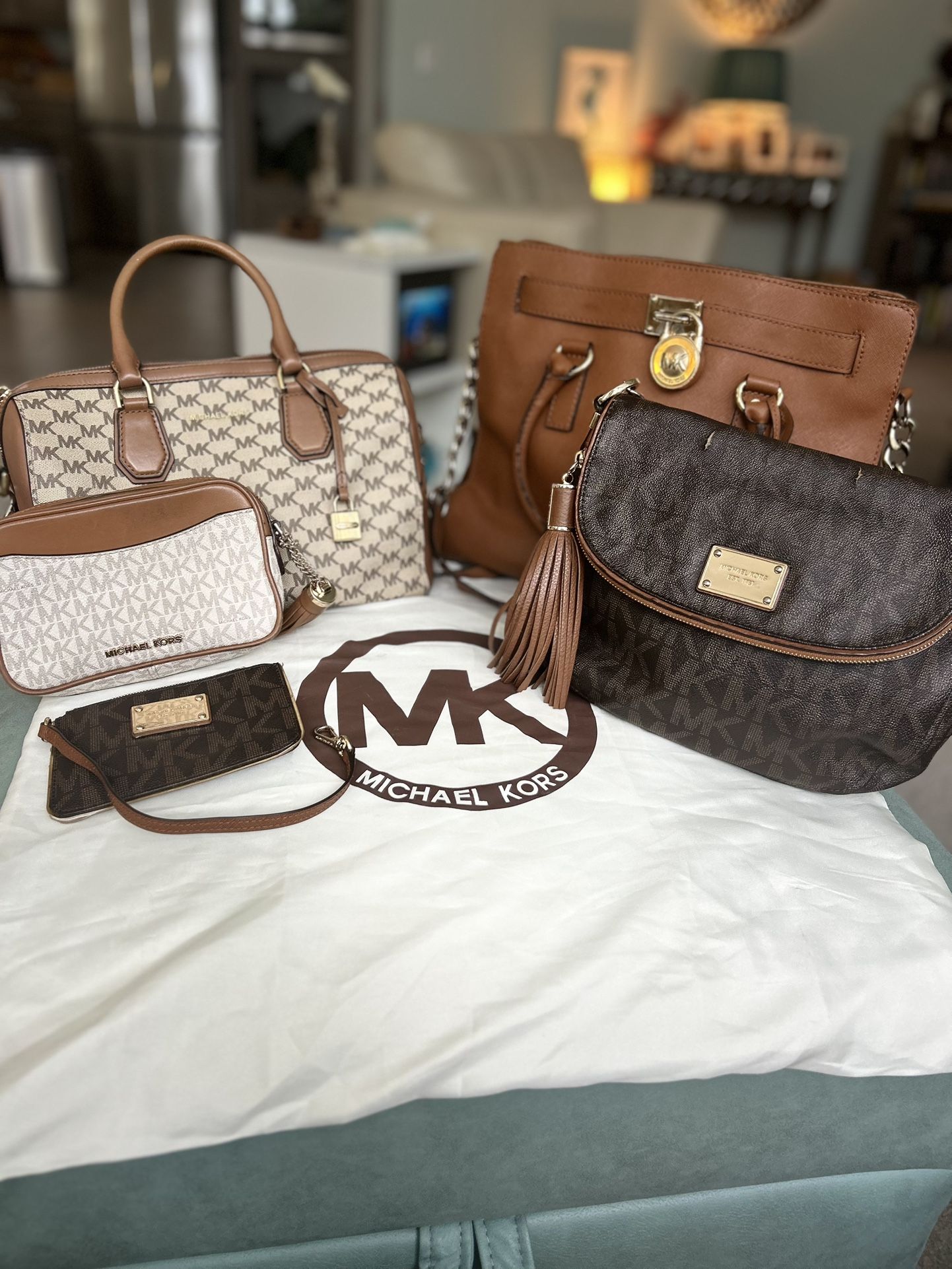 Michael Kors Brown And Creme Hand Bag Bundle. 5 For One Low Price! Includes Dust bag