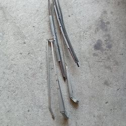 68 - 72 Chevelle El Camino Monte carlo wiper arm assembly