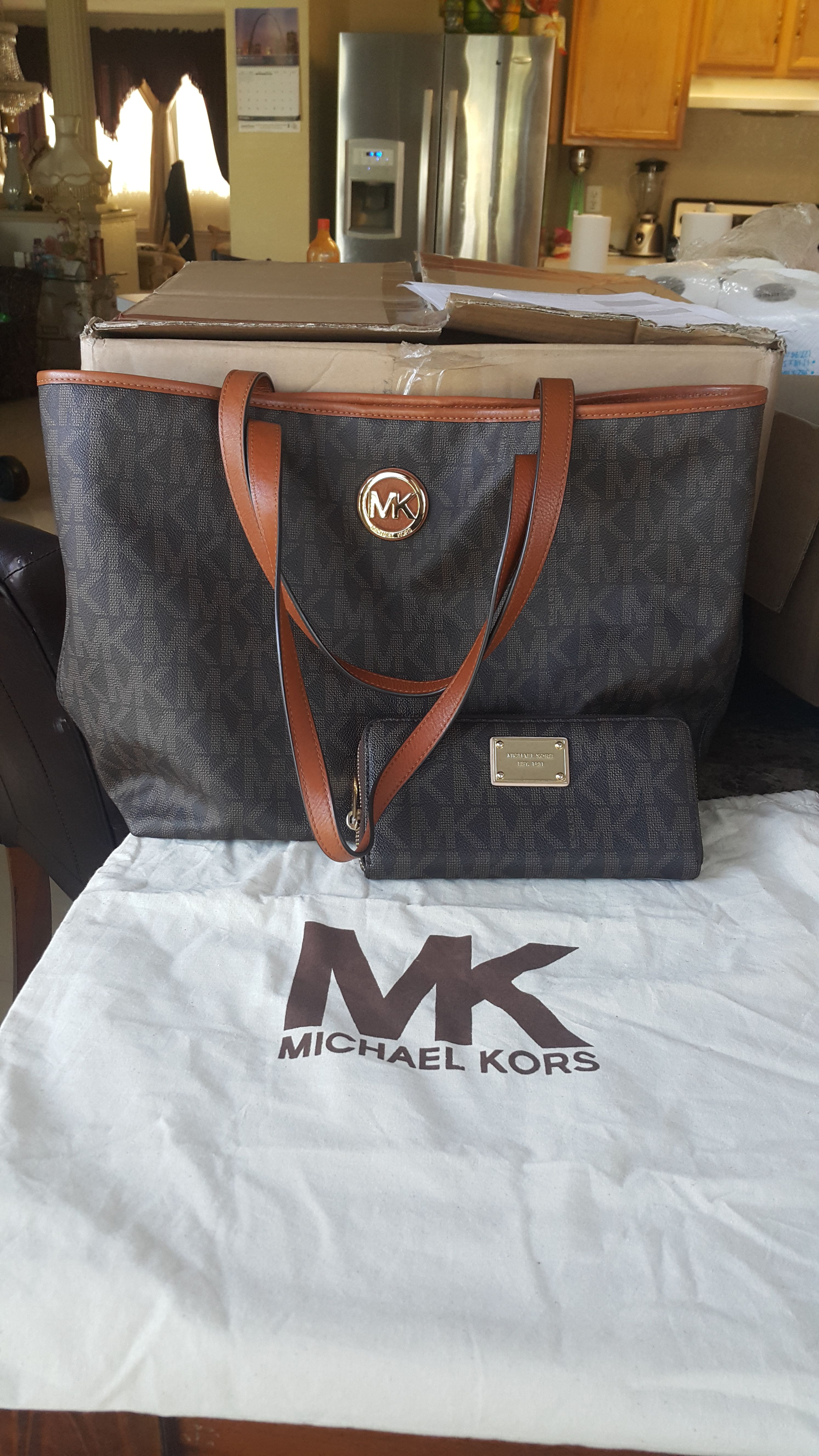 Authentic MK set price firm