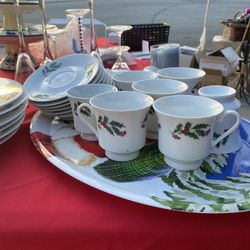 Christmas Set Of Plates