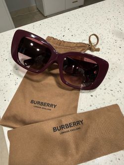 Authentic Burberry woman sunglasses Macys value 400