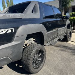 2004 Chevy Avalanche