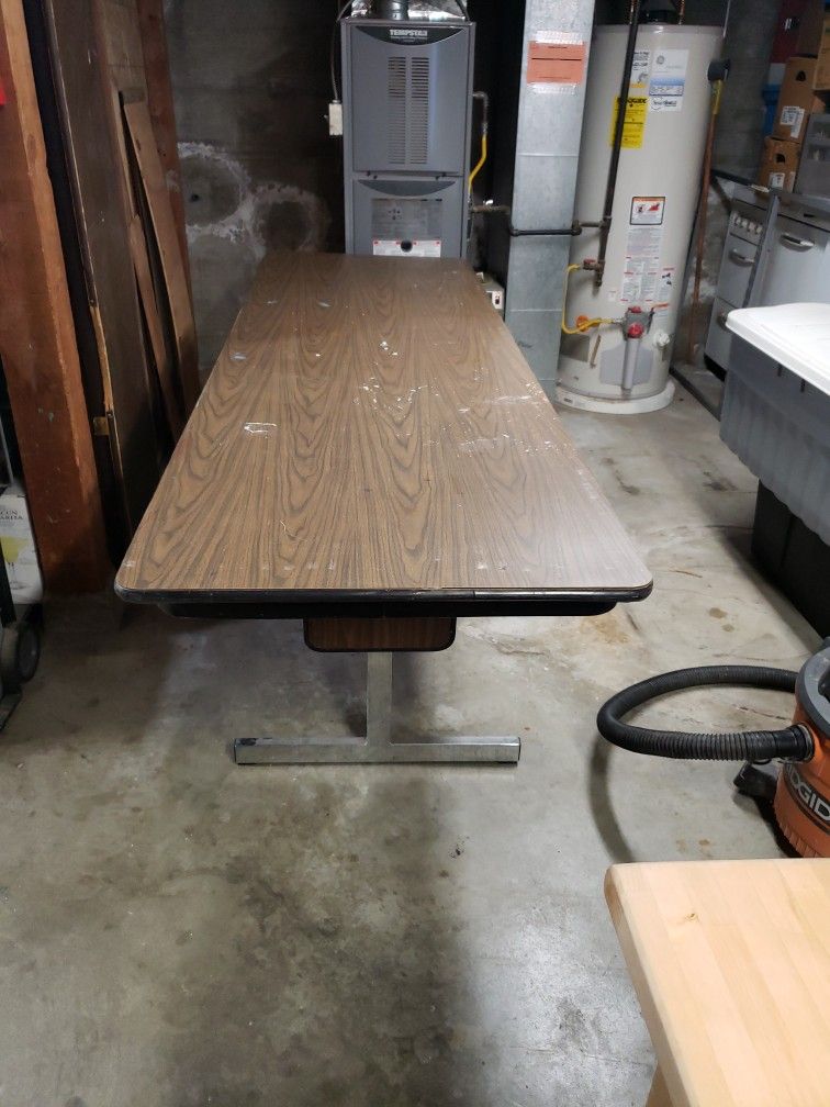8ft Banquet Table