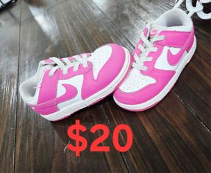 8c Nike