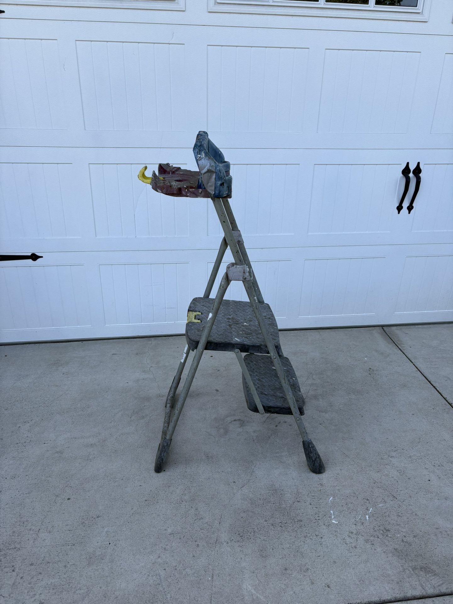 2 Step Ladder - Heavy Duty