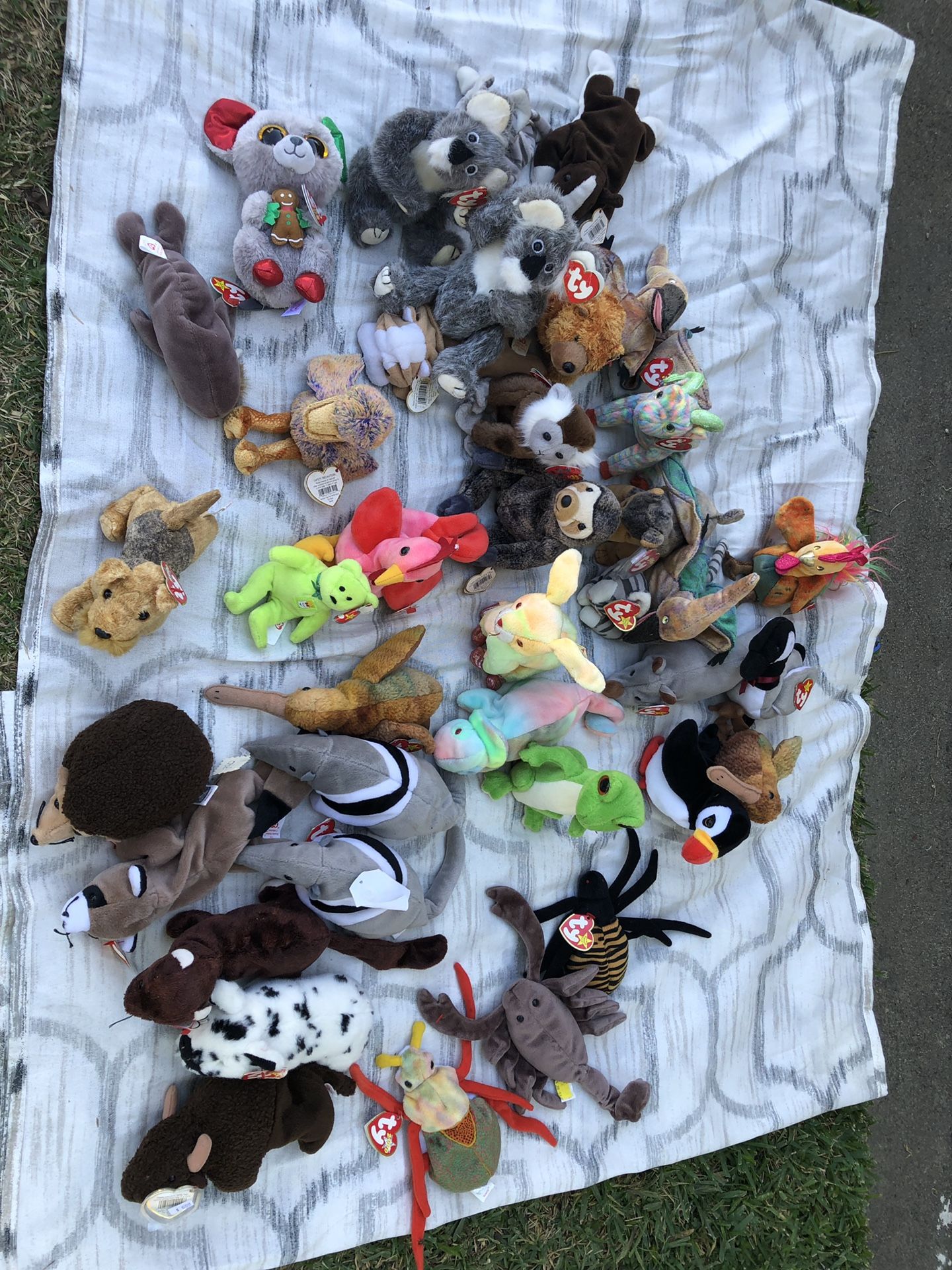 Beanie babies/stuffed animals-$1 each-great condition!