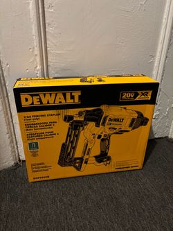 DEWALT 20V XR 9GA Fencing Stapler DCFS950B