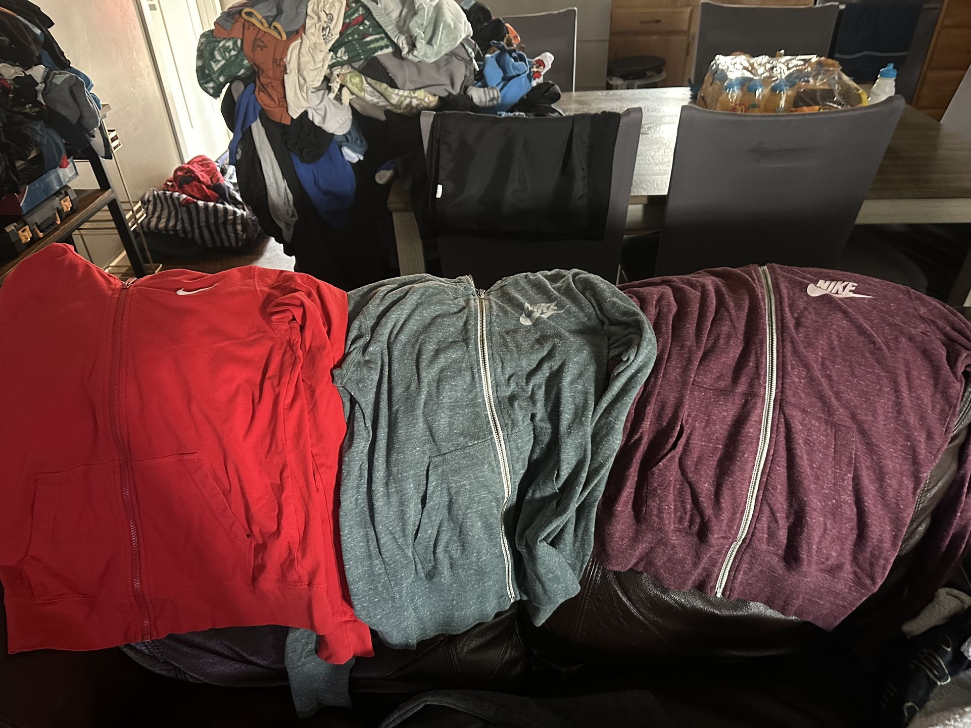 Sweaters/jackets 
