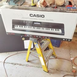 Casio Ct-X700 Keyboard