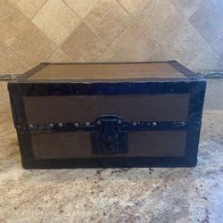 Antique Doll Carrying Trunk