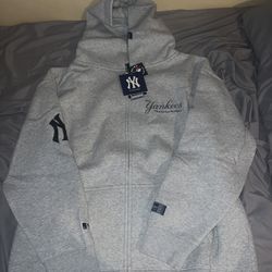 New York Yankees Zip Hoodie