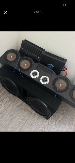 Complete car audio system.