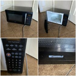 Microwave Kenmore  1200 Watts Works Good 