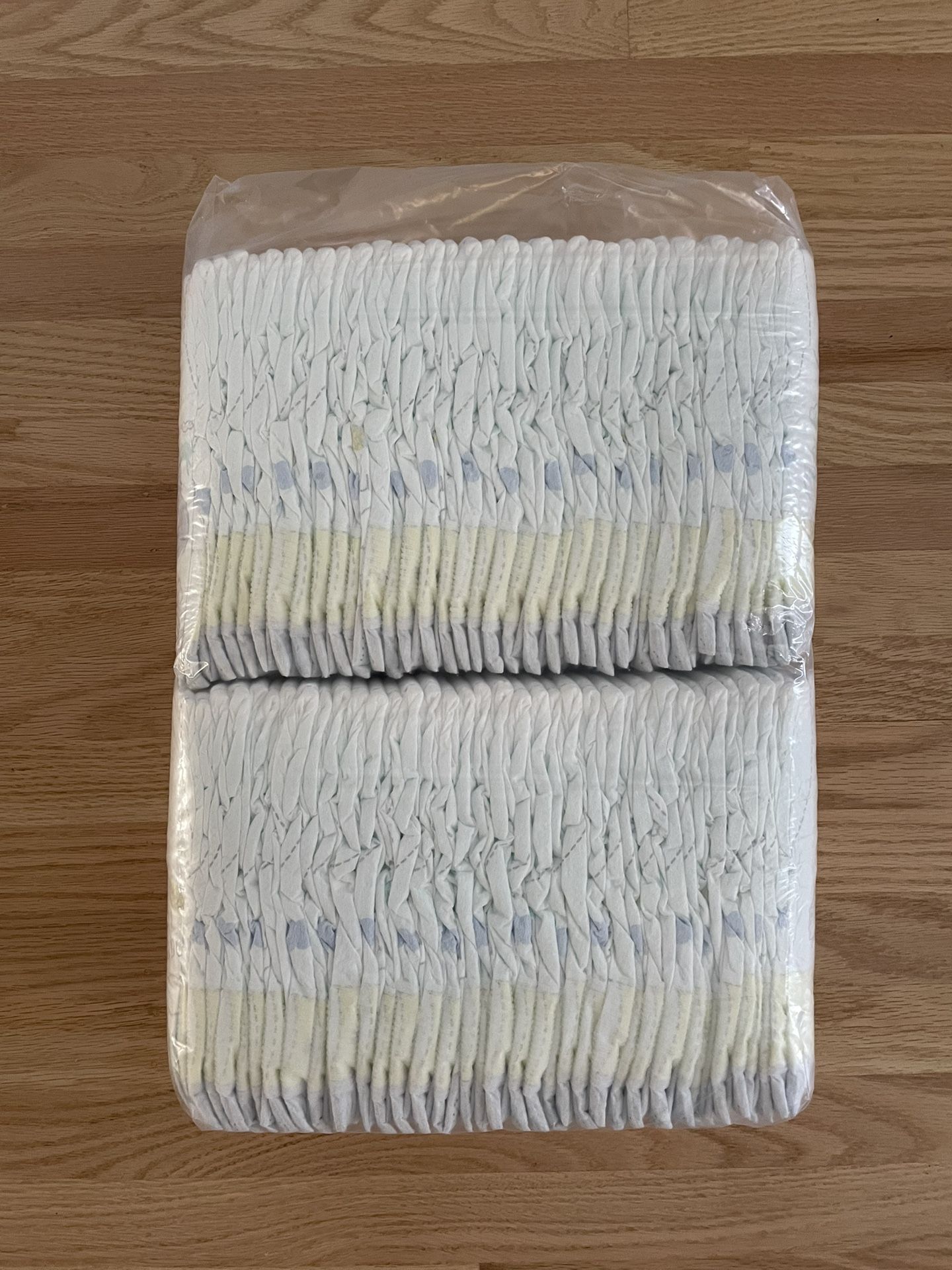 Pampers diapers size 4 (unopened pack of 74 diapers)