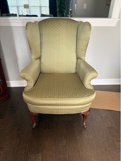 Wing back living room chair