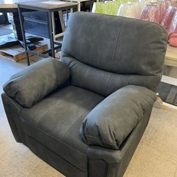 FC Design Power Recliner Chair w/ USB Port Overstuffed Cushions Electric Reclining Sofa - Black