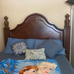 Queen Bed Set