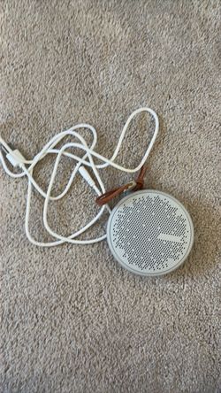 Portable white noise machine