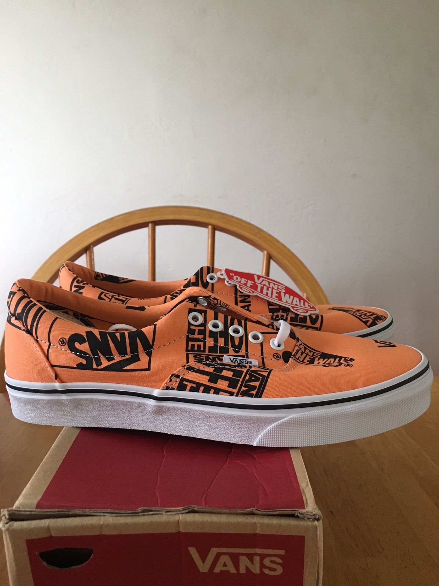 Brand new vans era logo mix tangerine skate skateboard shoes (men’s size 4.5, 8.5, 9, youth 4.5y, women’s 6, 10, 10.5)