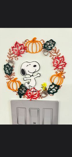 Snoopy Fall Autumn Wreath Wall Decor