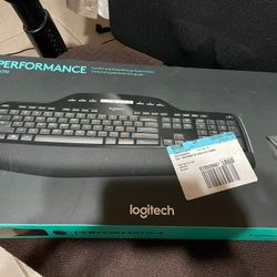 Logitech MK710 ~ Wireless Keyboard & Mouse Set
