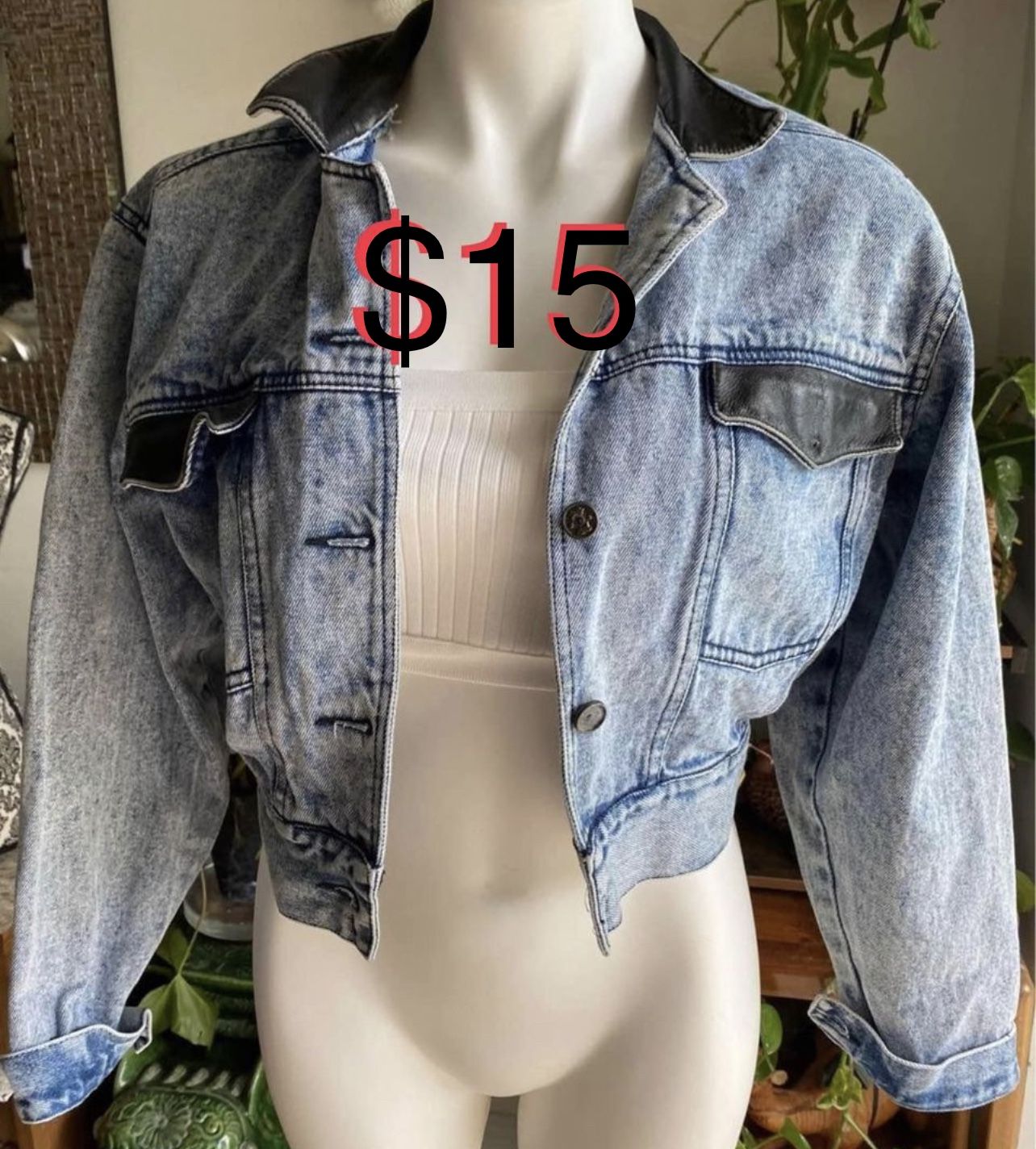 Vintage Jean Women’s Jacket size S/M Genuine YoKo embellished with Leather only $15