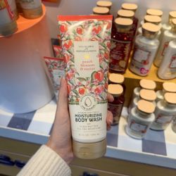 Bath and Body Works Vera Bradley Peach Blossom & Nectar Moisturizing Body Wash